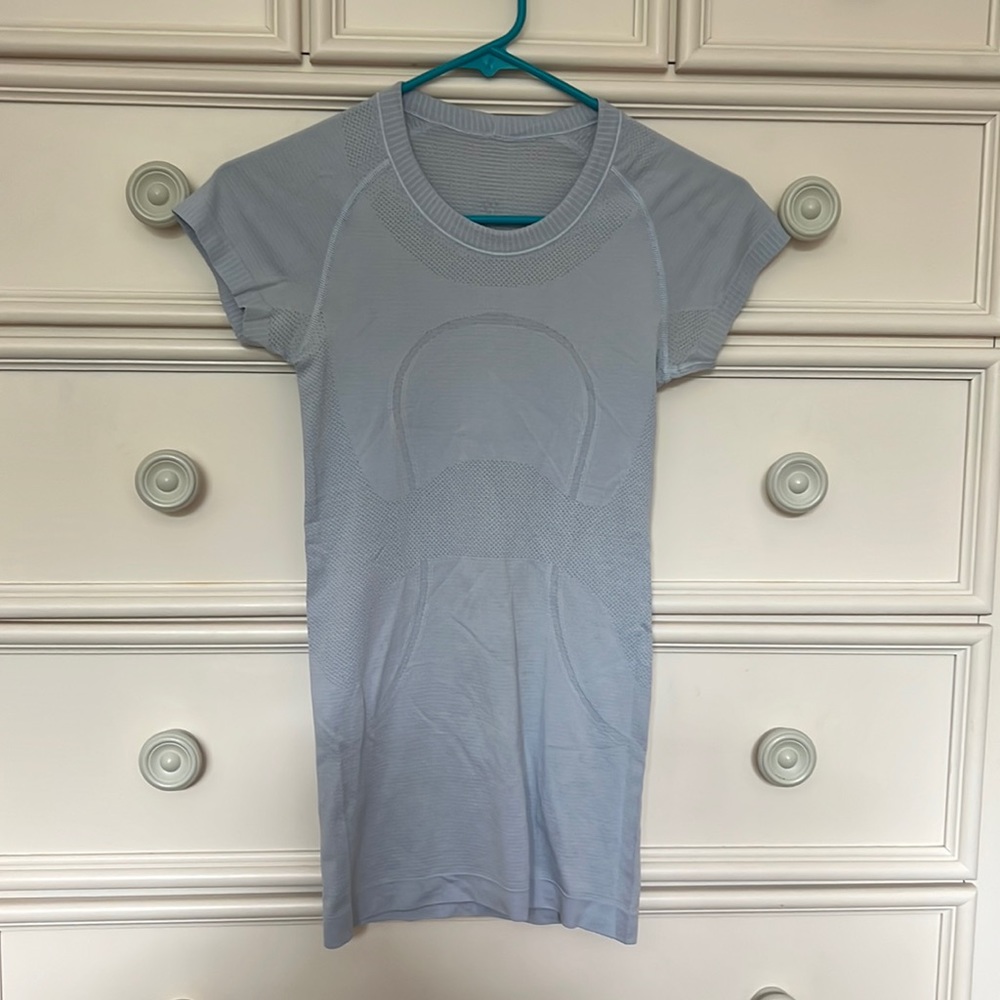Swiftly tech tee